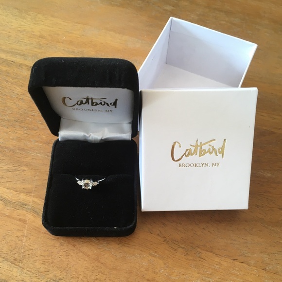 Catbird Odette the Swan Diamond Ring, size 5.5 - Picture 3 of 6